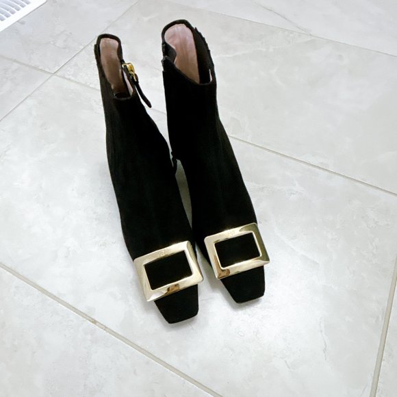 99% NEW ROGER VIVIER BOOTS, SIZE 38 - Picture 6 of 16